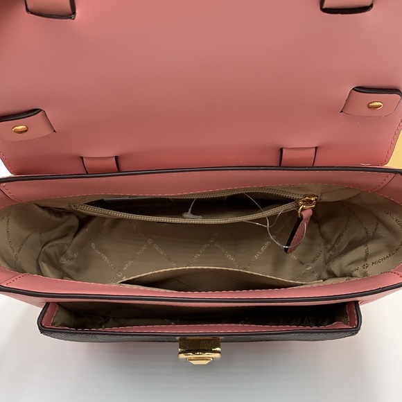 MICHAEL KORS
Manhattan Medium Leather and Logo Satchel
COLOR PRIMROSE
NWT - Picture 7 of 16